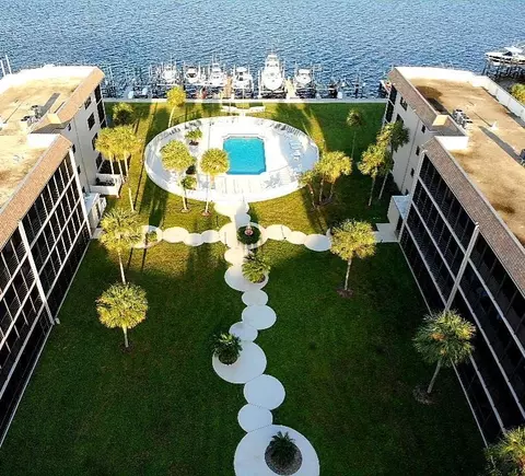 2424 N Federal #106, Boynton Beach, FL 33435