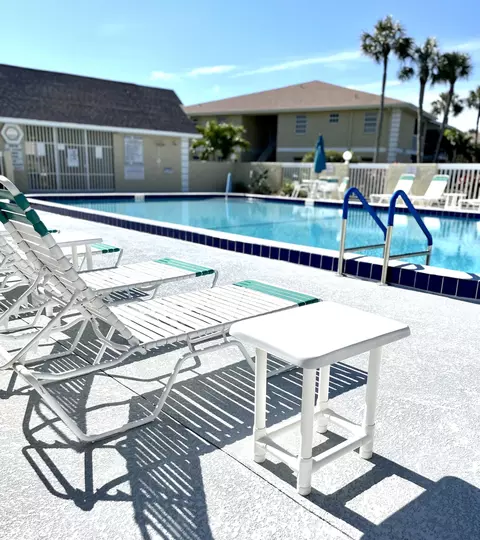 1548 SE Royal Green Cir #105, Port Saint Lucie, FL 34952