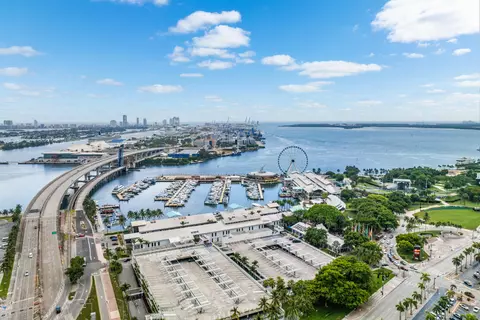 601 NE 1st Ave #2906, Miami, FL 33132
