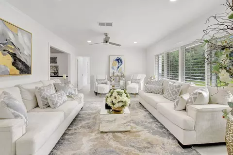 3015 Sherwood Blvd, Delray Beach, FL 33445