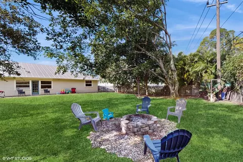 4217 SE Jacaranda St, Stuart, FL 34997
