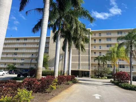 5700 NW 2nd Ave #401, Boca Raton, FL 33487