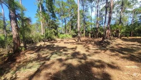 5375 69th St, Vero Beach, FL 32967