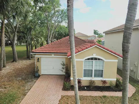 6866 Long Key St, Lake Worth, FL 33467