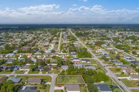 3501 SW Foremost Dr, Port St Lucie, FL 34953