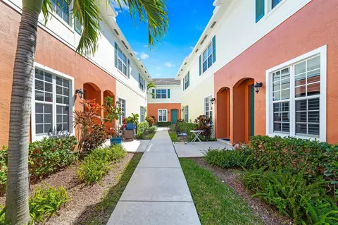 712 SW 1st Ter, Pompano Beach, FL 33060