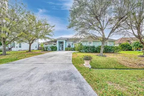 1637 SW Cordova St, Port Saint Lucie, FL 34987