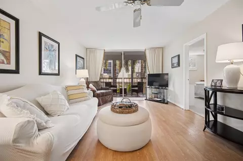 Living - 5300 NE 24th Ter #226C, Fort Lauderdale, FL 33308 photo 1 of 3
