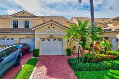17275 Boca Clb #7, Boca Raton, FL 33487
