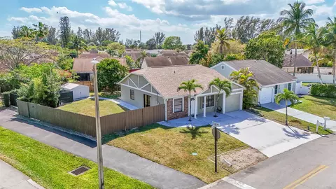 11120 N Terradas Ln, Boca Raton, FL 33428