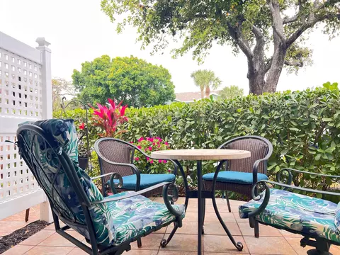 122 Waterside Dr #122, Hypoluxo, FL 33462