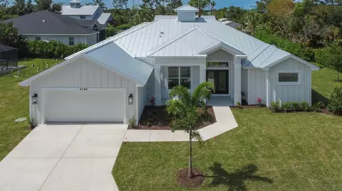4742 SE Starling Way, Stuart, FL 34997