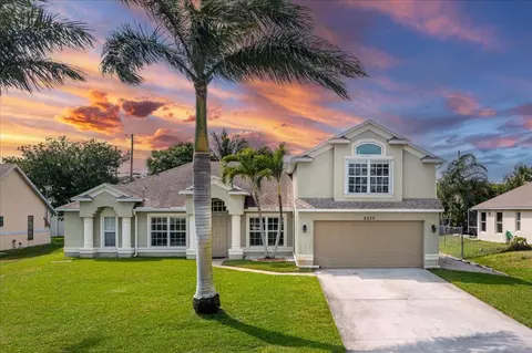3275 SE West Snow, Port Saint Lucie, FL 34984