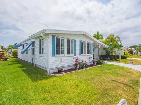 4800 SE Federal Hwy #105, Stuart, FL 34997