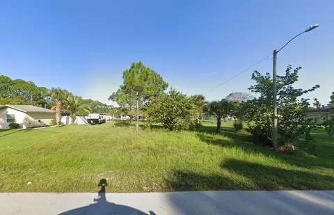 941 Hanson Ave SW, Palm Bay, FL 32908