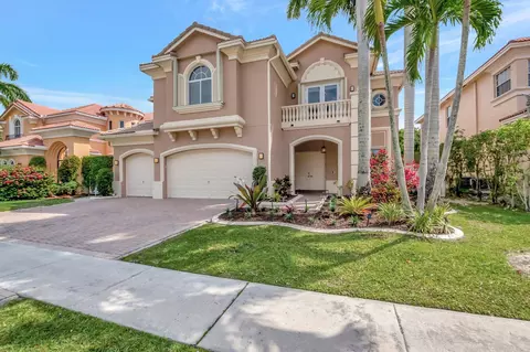 21074 Bella Vista Cir, Boca Raton, FL 33428