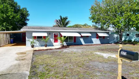 2872 NE Spruce Ridge Ave, Jensen Beach, FL 34957