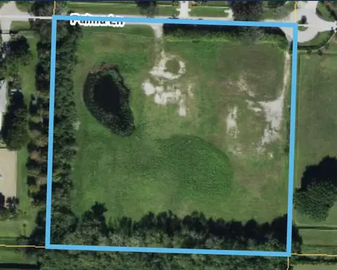 15410 Palma Ln, Wellington, FL 33414