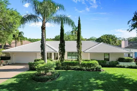 17 Glengary Rd, Palm Beach Gardens, FL 33418