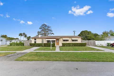 144 Cayman Dr, Palm Springs, FL 33461