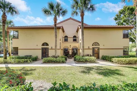 5115 Europa Dr #E, Boynton Beach, FL 33437