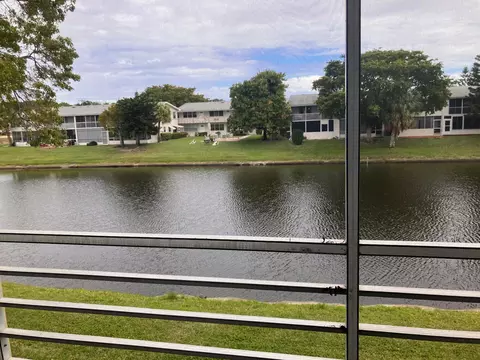 251 Dorchester K, West Palm Beach, FL 33417