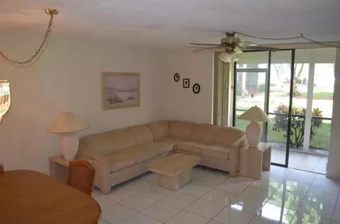 5250 Las Verdes Cir #105, Delray Beach, FL 33484