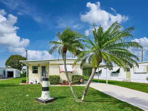 7338 SE Swan Ave, Hobe Sound, FL 33455