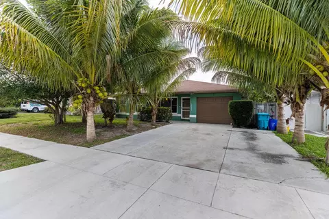 Undisclosed, Boynton Beach, FL 33435