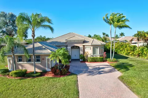 9429 Lantern Bay Cir, West Palm Beach, FL 33411