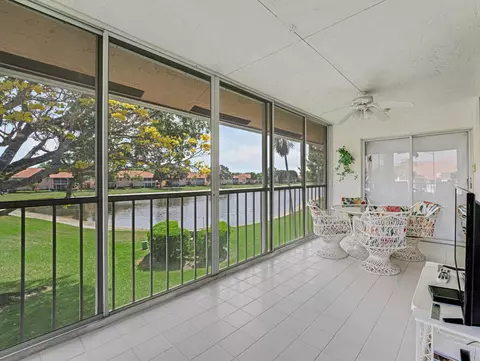 9805 Shadybrook 201 Dr #201, Boynton Beach, FL 33437