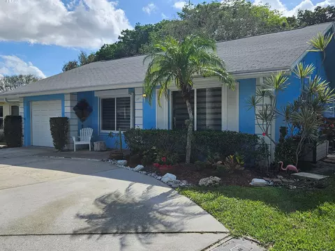 301 Del Rio Blvd, Boca Raton, FL 33432