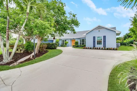 1400 Keller Rd, Lake Clarke Shores, FL 33406