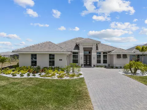 5620 Bent Pine Sq, Vero Beach, FL 32967