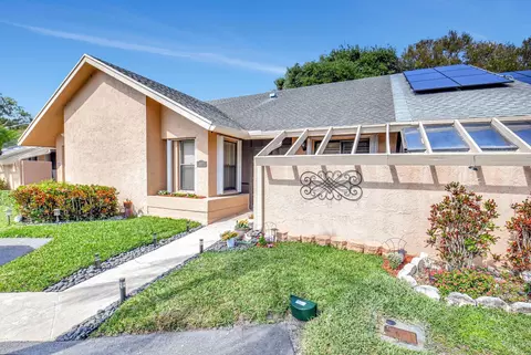 10879 Waterberry Ct, Boca Raton, FL 33498
