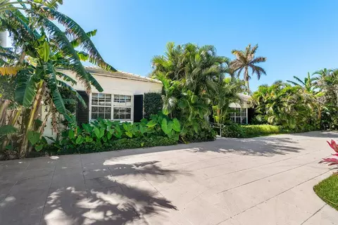214 List Rd, Palm Beach, FL 33480