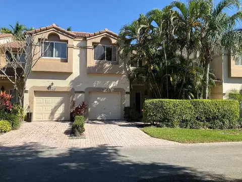 6840 Via Regina, Boca Raton, FL 33433