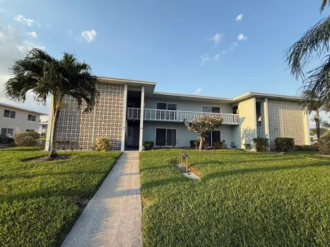 105 South Blvd #2A, Boynton Beach, FL 33435