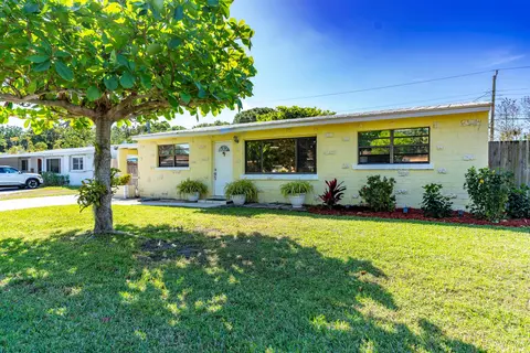 4318 S Mary Cir, Palm Beach Gardens, FL 33410