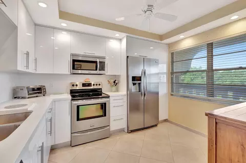 2901 Victoria #L4, Coconut Creek, FL 33066