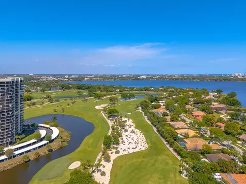 1830 Embassy Dr #502, West Palm Beach, FL 33401