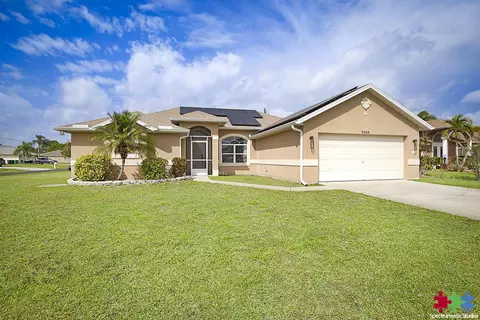 3684 SW Bonwold St, Port Saint Lucie, FL 34953