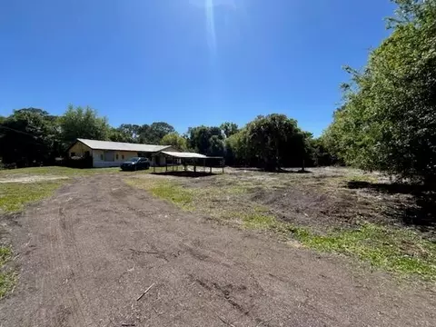 9005 SW Kansas Ave, Stuart, FL 34997