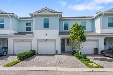 525 Spoonbill Ter, Deerfield Beach, FL 33442