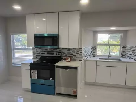 4397 Palm Ave, West Palm Beach, FL 33406
