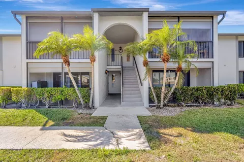 1004 Green Pne #F1, West Palm Beach, FL 33409