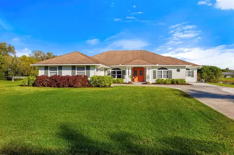 1400 56th Sq W, Vero Beach, FL 32966