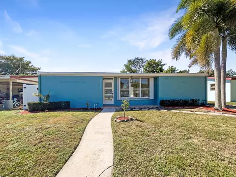 11812 Balsam Dr, Royal Palm Beach, FL 33411