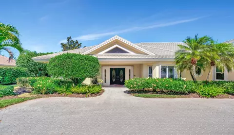 5983 SE Glen Eagle Way, Stuart, FL 34997