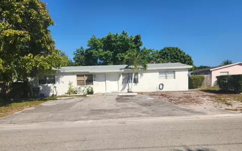 4225 Happiness St, West Palm Beach, FL 33406